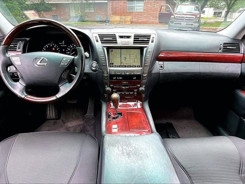 Used 2007 Lexus LS 460 RWD image 7