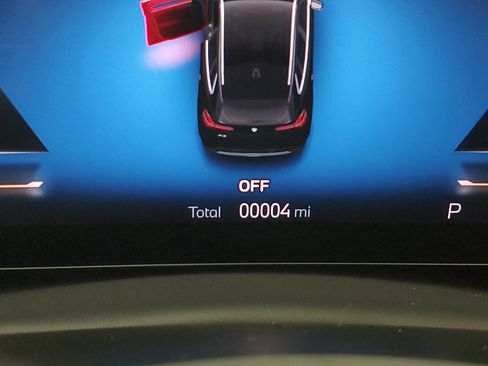 Used 2025 BMW X3 xDrive30i w/ Convenience Package image 16