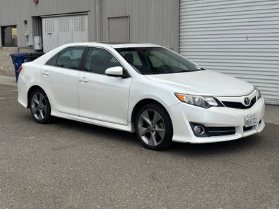 Used 2014 Toyota Camry SE