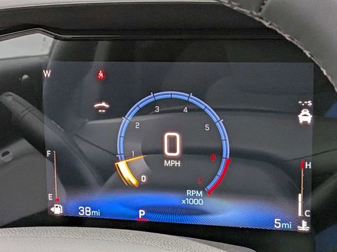 New 2026 Chevrolet Trax LT w/ Driver Confidence Package FWD image 32