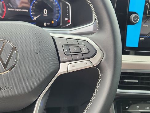 New 2026 Volkswagen Taos SEL image 9