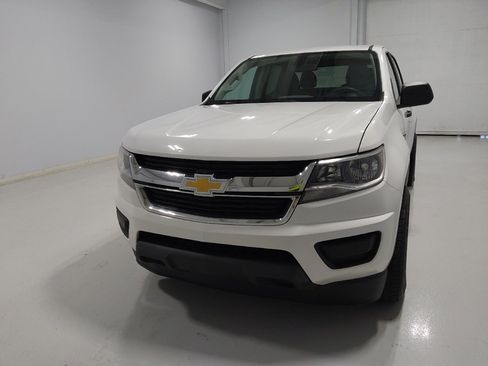 Used 2020 Chevrolet Colorado W/T w/ WT Convenience Package RWD image 15