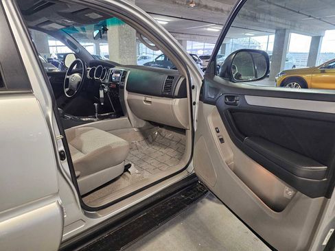 Used 2007 Toyota 4Runner SR5 image 29