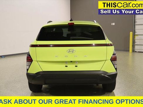 Used 2024 Hyundai Kona SEL w/ Convenience Package FWD image 7