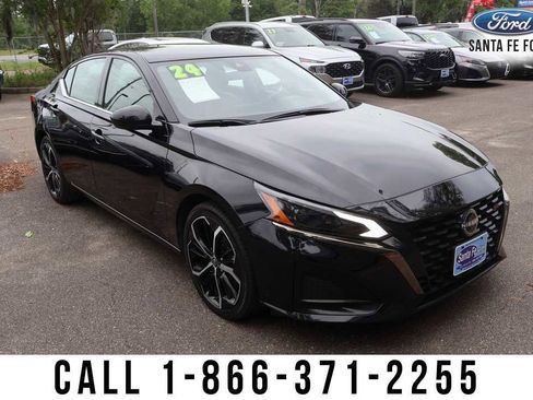 Used 2024 Nissan Altima 2.5 SR image 5