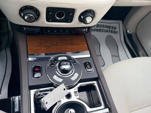 Used 2012 Rolls-Royce Ghost RWD image 31
