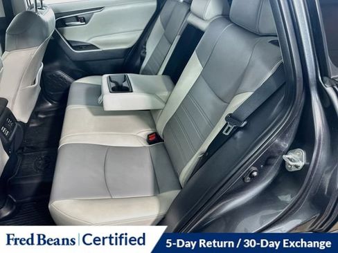 Used 2021 Toyota RAV4 XLE Premium AWD/4WD image 18