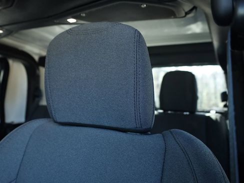 Used 2025 Jeep Gladiator Willys image 24