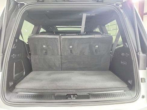 Used 2022 Jeep Wagoneer Series III w/ Premium Group I image 36