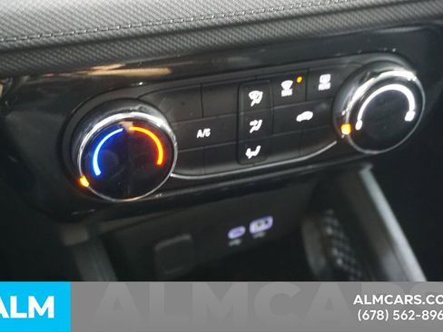 Used 2025 Chevrolet TrailBlazer LT AWD/4WD image 38