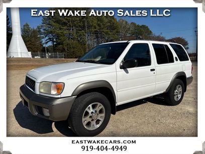 Used 2000 Nissan Pathfinder XE