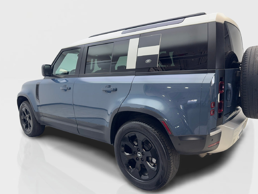 Used 2023 Land Rover Defender 110 SE AWD/4WD image 16