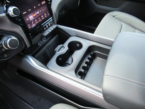New 2026 RAM 1500 Big Horn AWD/4WD image 17
