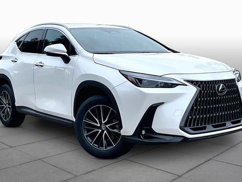 Used 2024 Lexus NX 250 FWD image 3