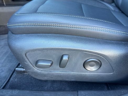 Used 2024 Chevrolet Equinox EV LT image 14