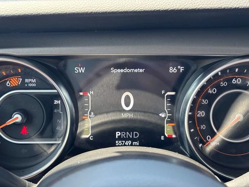 Used 2022 Jeep Wrangler Sport AWD/4WD image 33