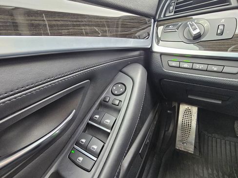 Used 2015 BMW 550i xDrive Sedan image 37