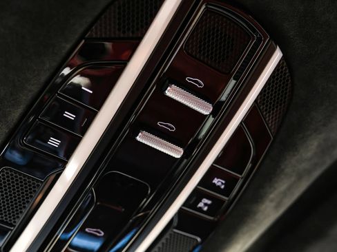 Used 2017 Porsche Panamera Turbo w/ Sportdesign Package AWD/4WD image 43