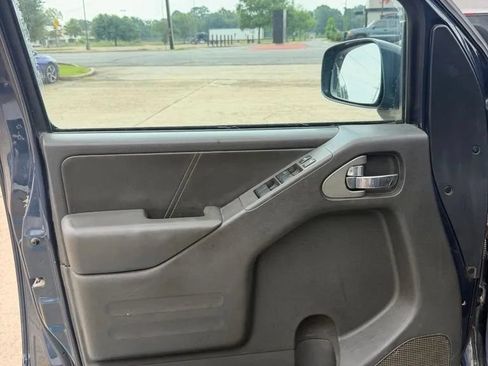Used 2016 Nissan Frontier PRO-4X w/ Pro-4x Luxury Package AWD/4WD image 11