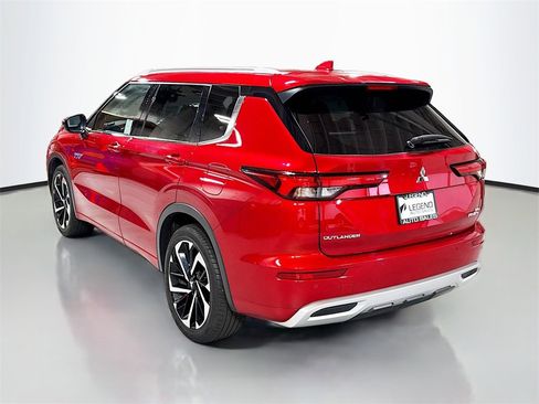 Used 2023 Mitsubishi Outlander SEL image 9