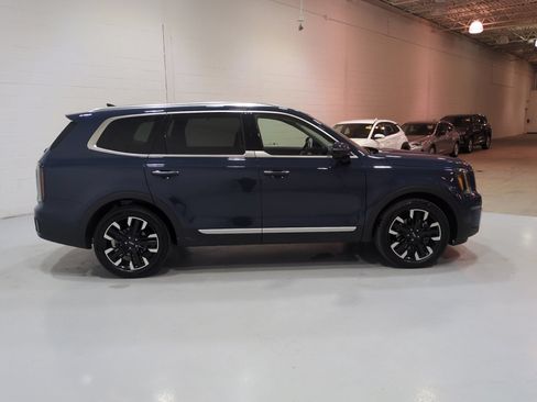 Certified 2024 Kia Telluride SX Prestige AWD/4WD image 2