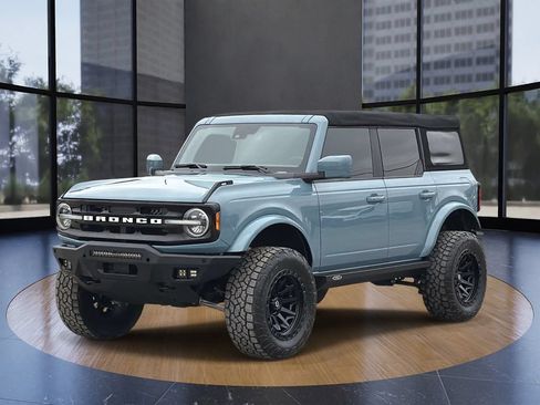 Used 2022 Ford Bronco Outer Banks AWD/4WD image 7