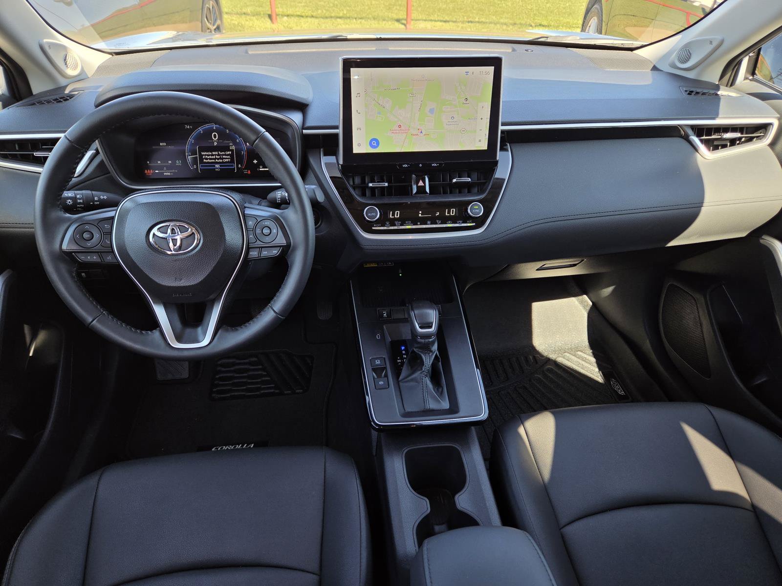 Used 2026 Toyota Corolla Cross XLE w/ Convenience Package FWD image 12