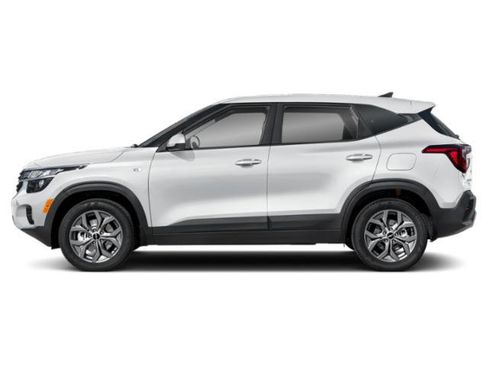 Used 2024 Kia Seltos LX AWD/4WD image 3