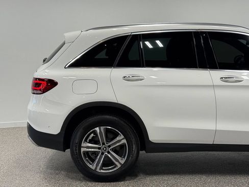 Used 2022 Mercedes-Benz GLC 300 4MATIC w/ Multimedia Package Lite image 34