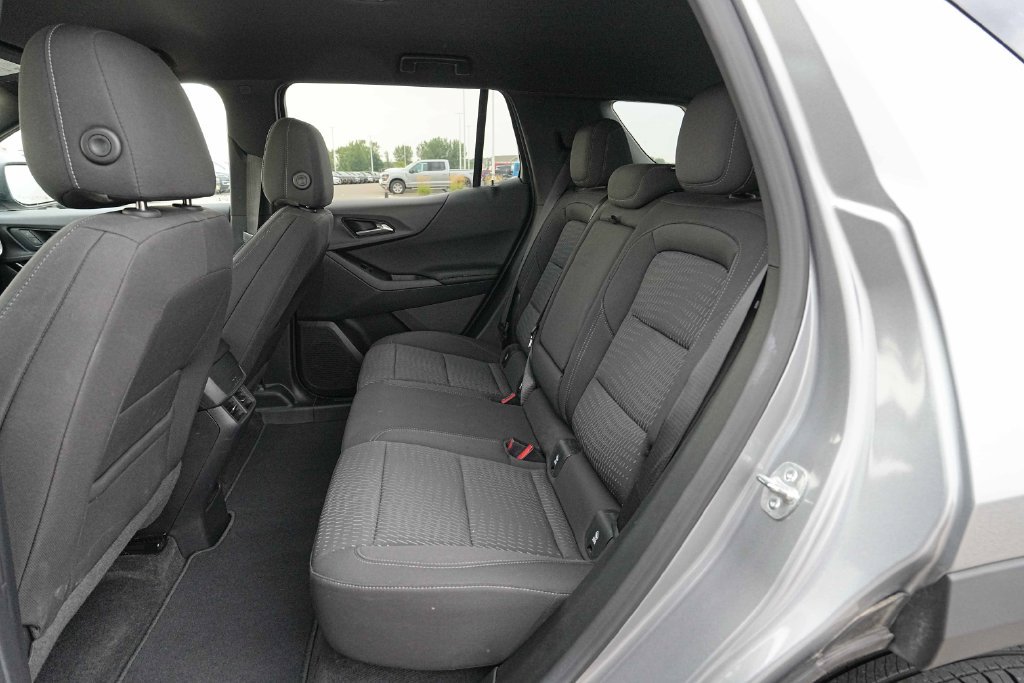Used 2026 Chevrolet Equinox LT AWD/4WD image 20