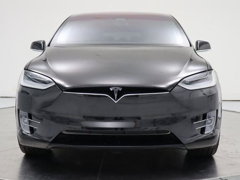 Used 2020 Tesla Model X Long Range image 8