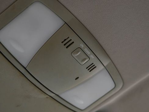 Used 2015 INFINITI Q40 image 43