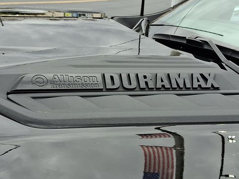 Used 2026 Chevrolet Silverado 2500 LTZ w/ LTZ Plus Package image 32