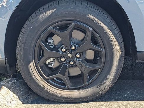 New 2025 Ford Maverick XLT w/ XLT Luxury Package image 31