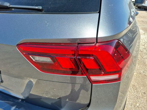 Used 2021 Volkswagen Tiguan S FWD image 11