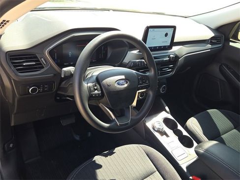 Used 2023 Ford Escape FWD image 15