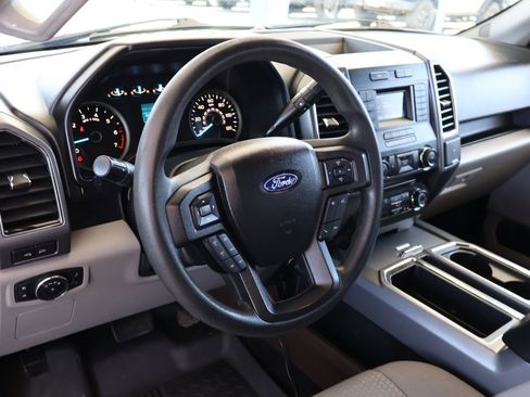 Used 2017 Ford F150 XLT image 14