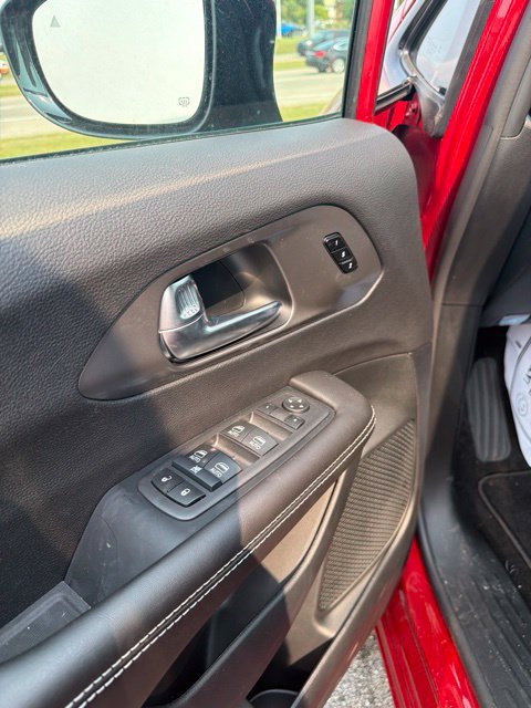 New 2026 Chrysler Pacifica Select FWD image 10