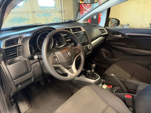 Used 2015 Honda Fit EX image 34
