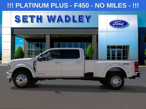 Used 2026 Ford F450 Platinum w/ Platinum Plus Package image 3