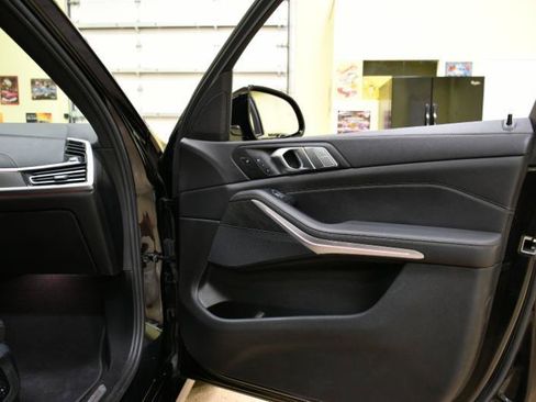 Used 2022 BMW X7 xDrive40i w/ Premium Package AWD/4WD image 61
