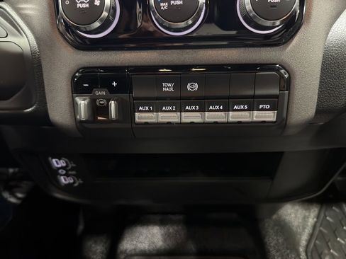 New 2026 RAM 3500 Tradesman w/ Chrome Appearance Group A AWD/4WD image 34