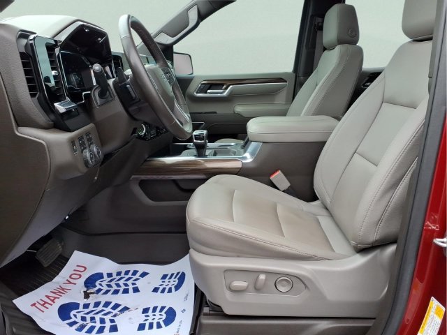 Used 2023 Chevrolet Silverado 1500 RST AWD/4WD image 18