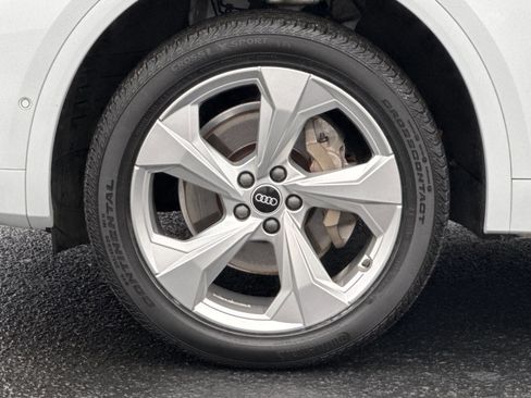 Used 2021 Audi Q5 Prestige w/ Prestige Package image 25