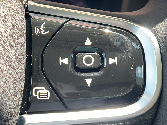 New 2026 Volvo XC60 B5 Core AWD/4WD image 22