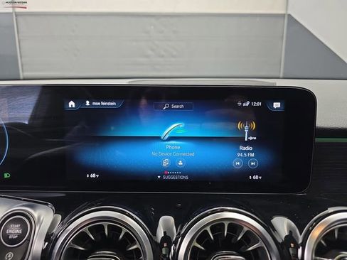 Used 2023 Mercedes-Benz GLB 250 4MATIC image 33