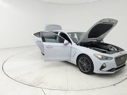 Used 2019 Genesis G70 2.0T Advanced RWD image 9