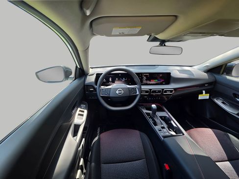 New 2026 Nissan Sentra SR FWD image 12