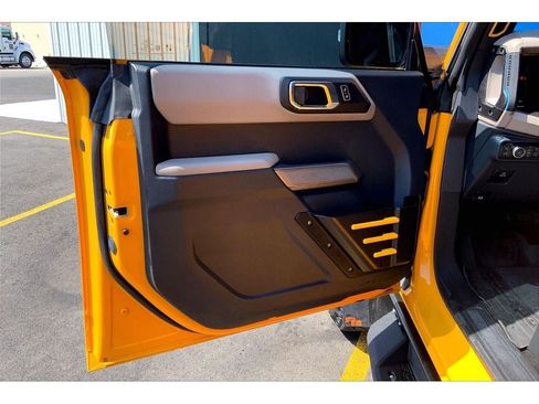 Used 2022 Ford Bronco Wildtrak AWD/4WD image 24