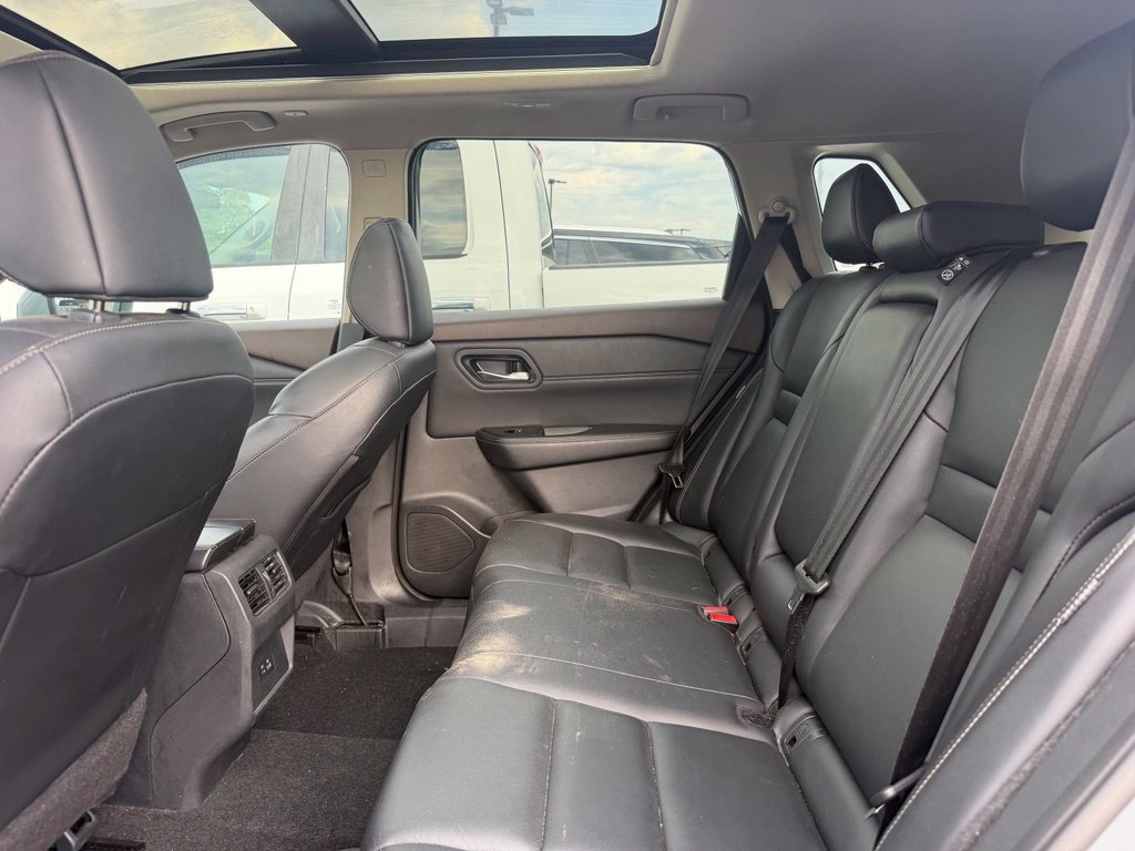 Used 2023 Nissan Rogue SL AWD/4WD image 18